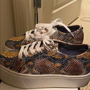 Steve Madden Platform